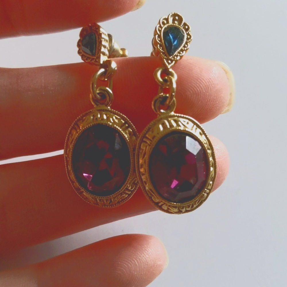 Purple and blue stones with gold designed borders. For pierced ears.